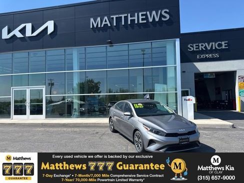 Certified 2023 Kia Forte LXS FWD image 1