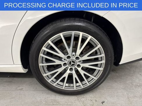 Used 2025 Mercedes-Benz CLA 250 4MATIC image 2