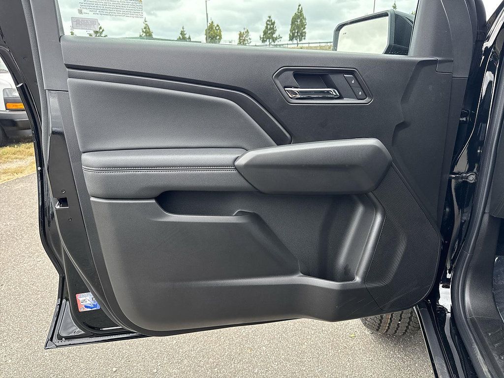New 2026 GMC Canyon Elevation RWD image 17