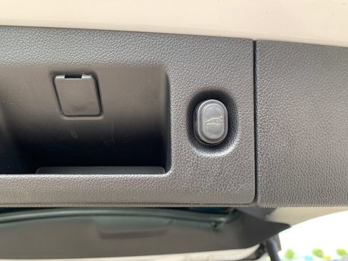 Used 2019 Chevrolet Tahoe LT RWD image 8