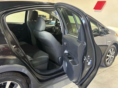 Used 2018 Toyota Prius C One image 16