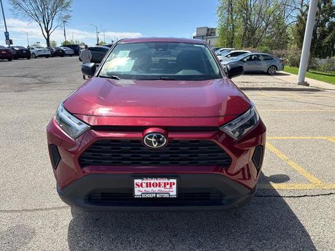 Used 2024 Toyota RAV4 LE AWD/4WD image 7
