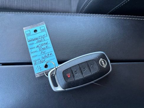 Used 2023 Nissan Rogue SV AWD/4WD image 32