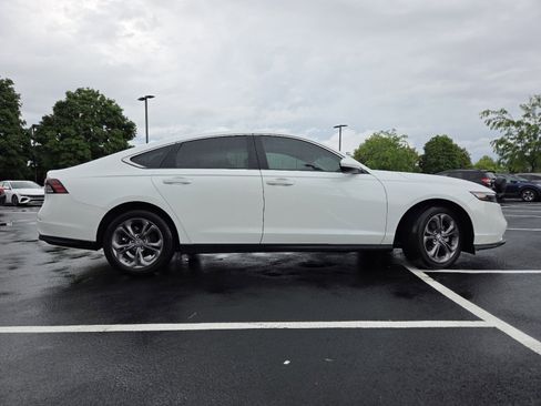 Certified 2024 Honda Accord EX image 21