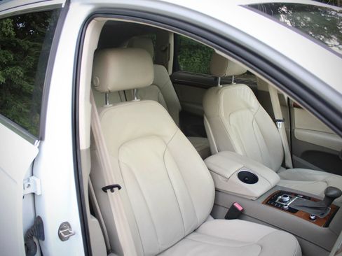 Used 2015 Audi Q7 TDI Premium Plus w/ Premium Plus Package AWD/4WD image 14