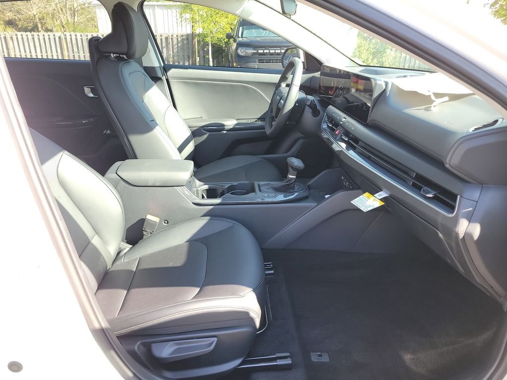 New 2026 Kia K4 EX FWD image 7