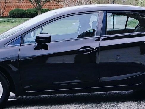 Used 2015 Honda Civic LX image 2