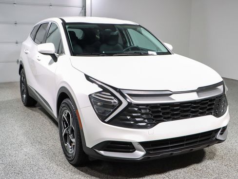 Used 2024 Kia Sportage LX FWD image 5