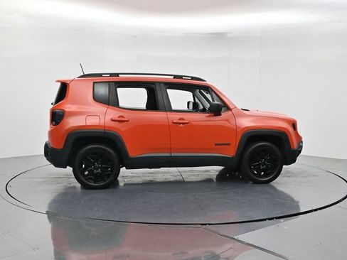 Used 2018 Jeep Renegade Sport w/ Power & Air Group AWD/4WD image 2