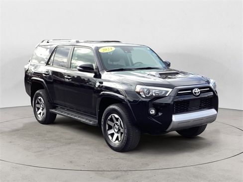 Certified 2024 Toyota 4Runner TRD Off-Road Premium image 7