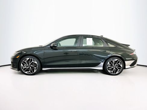 Used 2023 Hyundai Ioniq 6 SEL image 4