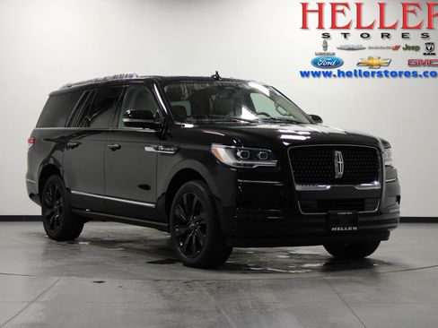 Used 2022 Lincoln Navigator L Reserve w/ Monochromatic Package image 1
