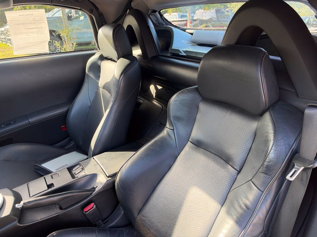Used 2004 Nissan 350Z Touring RWD image 10