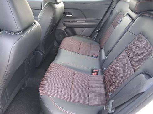 New 2026 Nissan Kicks SR image 25