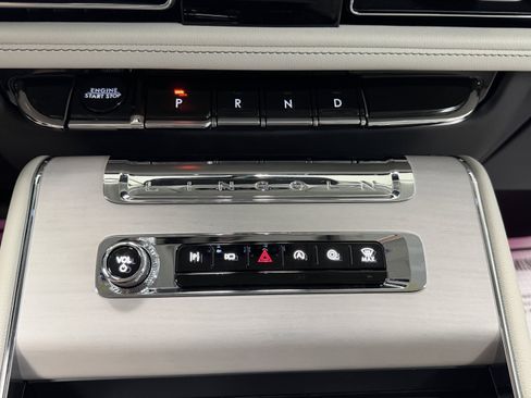New 2026 Lincoln Aviator Reserve AWD/4WD image 13