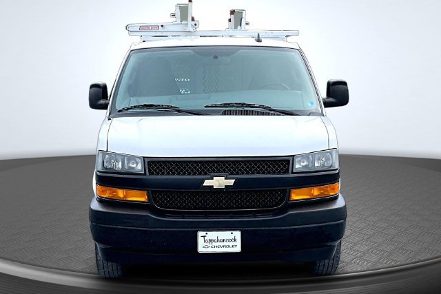 Used 2020 Chevrolet Express 2500 w/ Driver Convenience Package RWD image 2