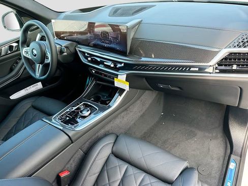 Used 2026 BMW X5 M60i image 24