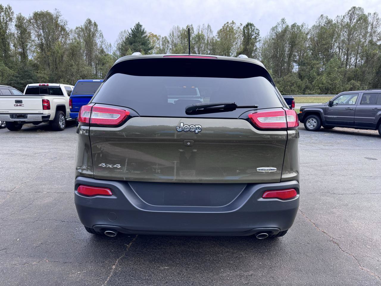 Used 2014 Jeep Cherokee Latitude w/ Comfort/Convenience Group AWD/4WD image 6