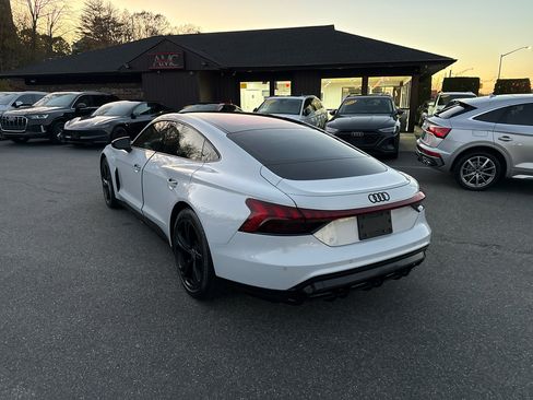 Used 2022 Audi e-tron GT Premium Plus w/ Performance Package image 10