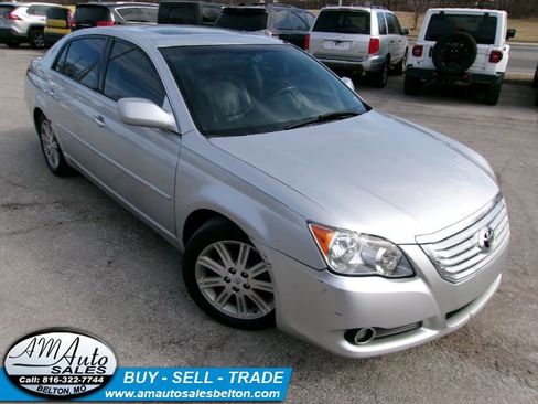 Used 2010 Toyota Avalon XL image 25