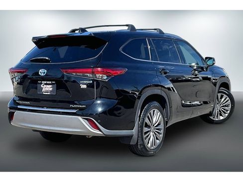 Used 2021 Toyota Highlander Platinum AWD/4WD image 6