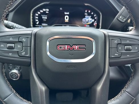 Used 2025 GMC Sierra 2500 AT4 AWD/4WD image 22