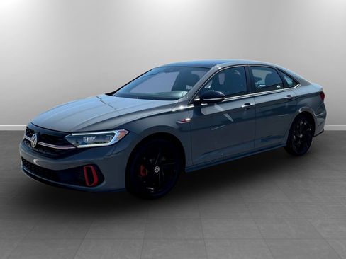 Used 2024 Volkswagen Jetta GLI Autobahn FWD image 3