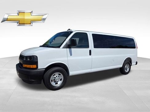 Certified 2025 Chevrolet Express 3500 LS RWD image 2