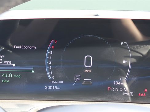 Used 2025 Cadillac XT4 Premium Luxury image 24