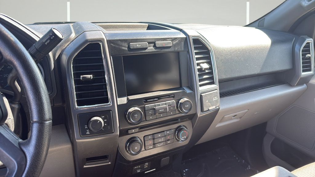 Used 2015 Ford F150 XLT w/ Equipment Group 302A Luxury AWD/4WD image 14