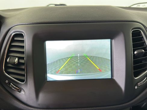 Used 2021 Jeep Compass Latitude w/ Convenience Group AWD/4WD image 18