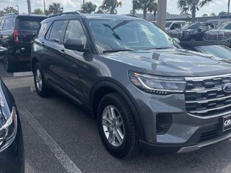 Used 2025 Ford Explorer Active video 1