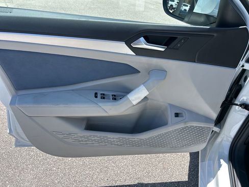 New 2026 Volkswagen Jetta SE FWD image 17
