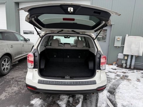 Used 2018 Subaru Forester 2.5i Premium AWD/4WD image 12