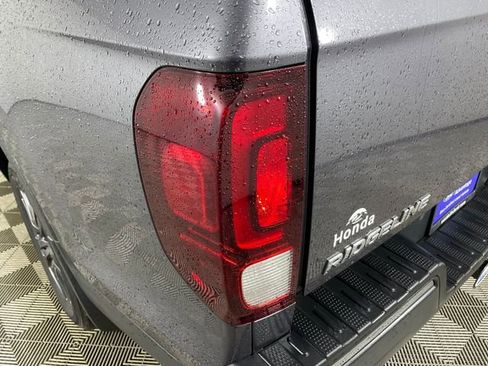 Used 2020 Honda Ridgeline Sport image 12