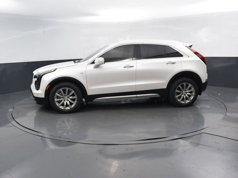 Used 2023 Cadillac XT4 Premium Luxury w/ Technology Package image 2