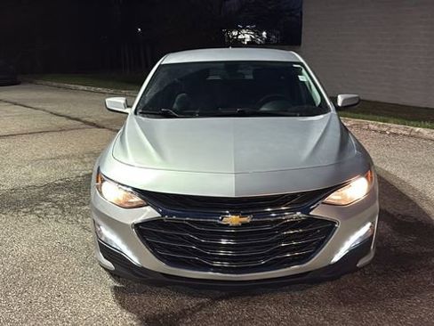 Used 2019 Chevrolet Malibu LT image 6