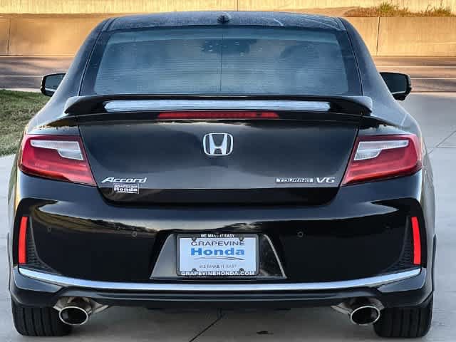 Used 2017 Honda Accord Touring image 6