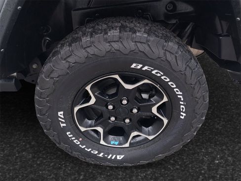 Used 2021 Jeep Wrangler Unlimited Rubicon 4xe w/ Cold Weather Group image 12