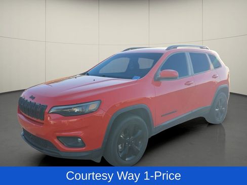 Used 2021 Jeep Cherokee Latitude Plus AWD/4WD image 4