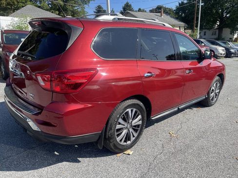 Used 2017 Nissan Pathfinder SL w/ SL Premium Package AWD/4WD image 4