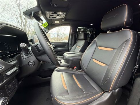Used 2023 GMC Yukon AT4 w/ AT4 Premium Plus Package image 11