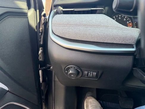 Used 2022 Jeep Compass Latitude image 20