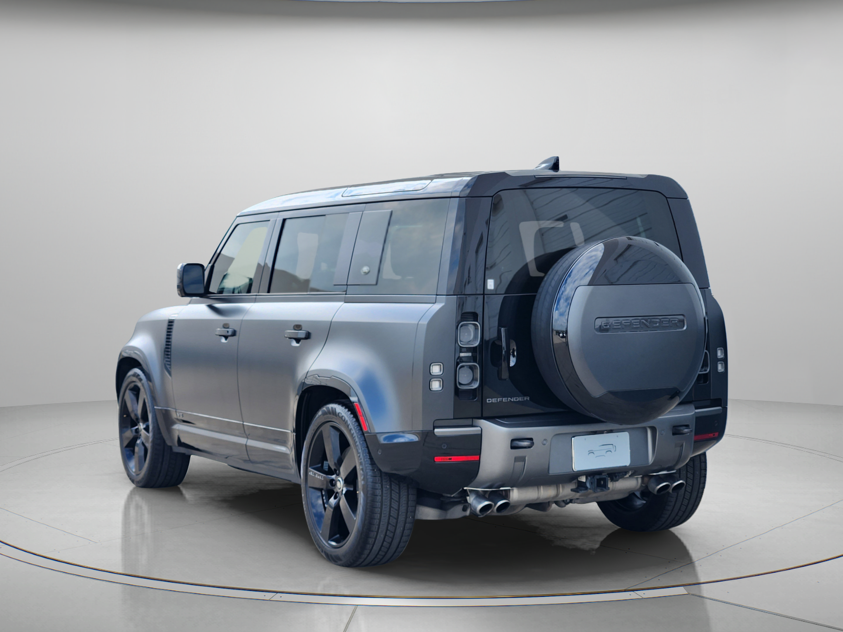 Used 2023 Land Rover Defender 110 Carpathian Edition AWD/4WD image 3