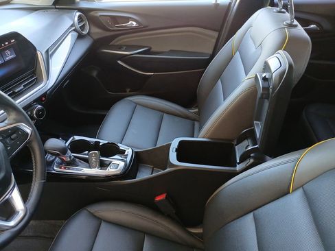 Used 2024 Chevrolet Trax ACTIV w/ Driver Confidence Package image 19