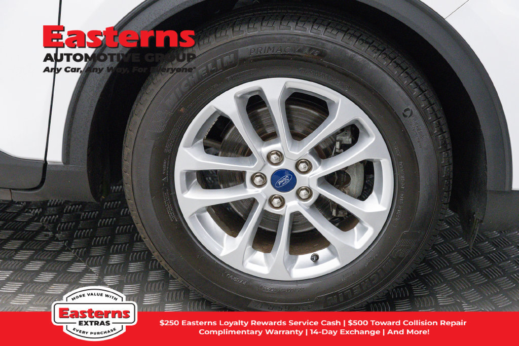 Used 2022 Ford Escape SE FWD image 32
