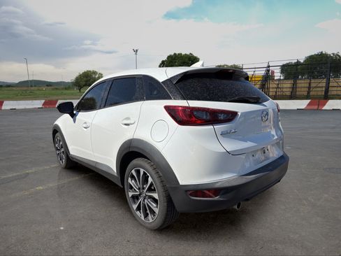Used 2019 MAZDA CX-3 Touring FWD image 4