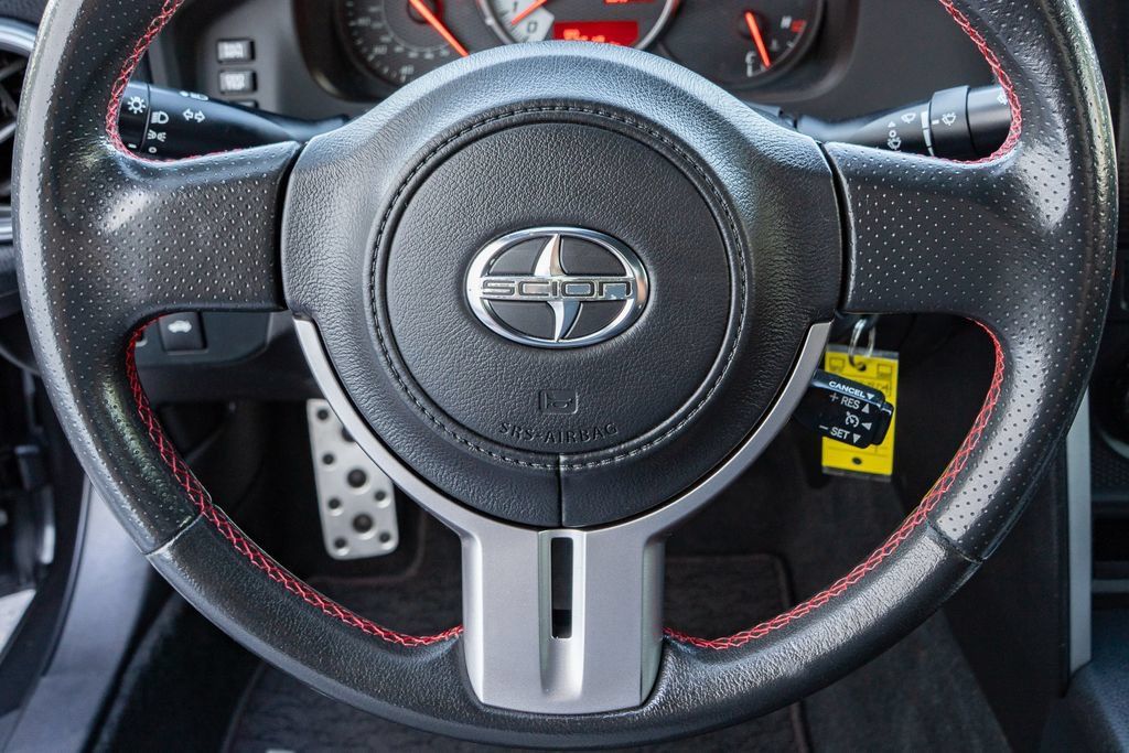 Used 2013 Scion FR-S RWD image 21
