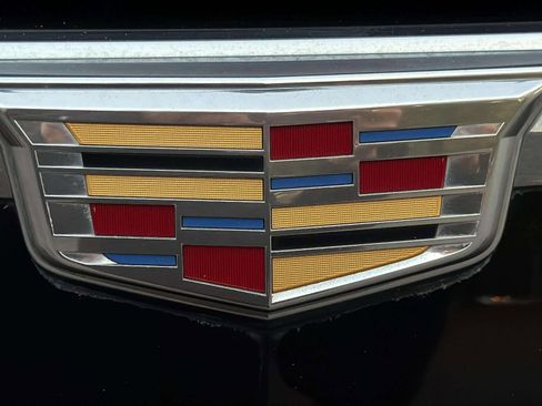 Used 2018 Cadillac Escalade ESV Premium Luxury image 55