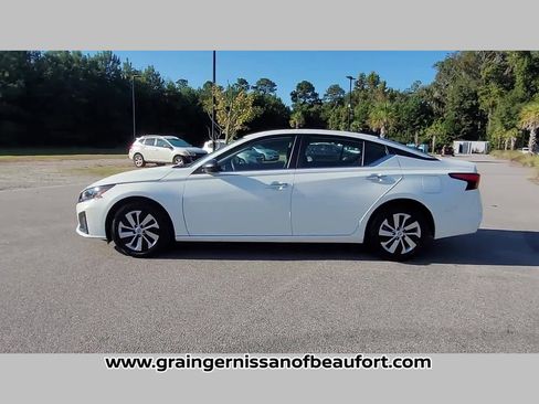 Used 2024 Nissan Altima 2.5 S image 23